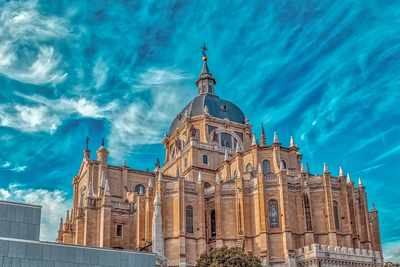 Catedral de la Almudena Madrid.jpg