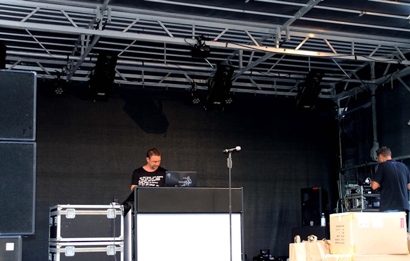 DJ Santiano Boka professionell DJ till din fest.jpg